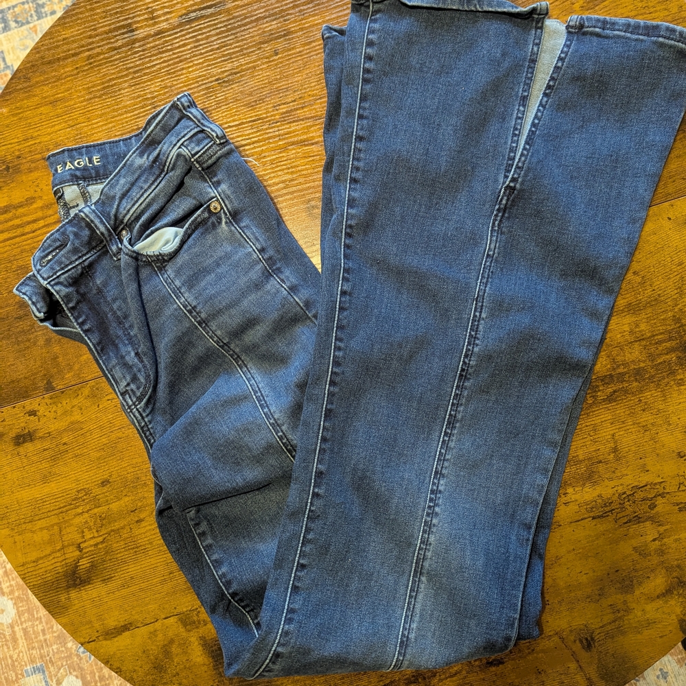 8 Long American Eagle Women's Flare Dark Blue Jeans